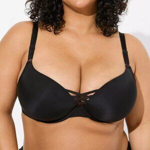 Torrid - Black XO Plunge Push-Up Bra (38C)